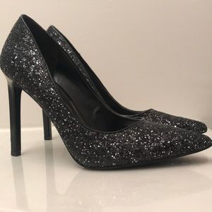 Black glitter pumps